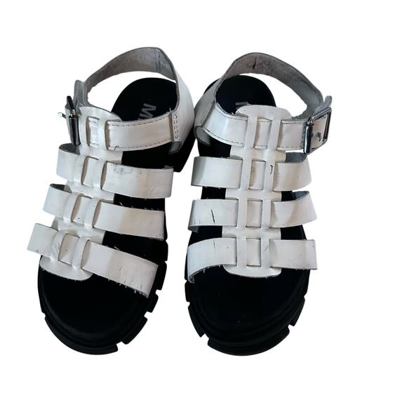 Mia sandals - Picture 1 of 6
